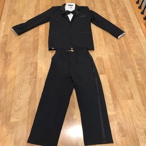 Boy’s Black N Bianco Black Two Piece Suit Set Size 18